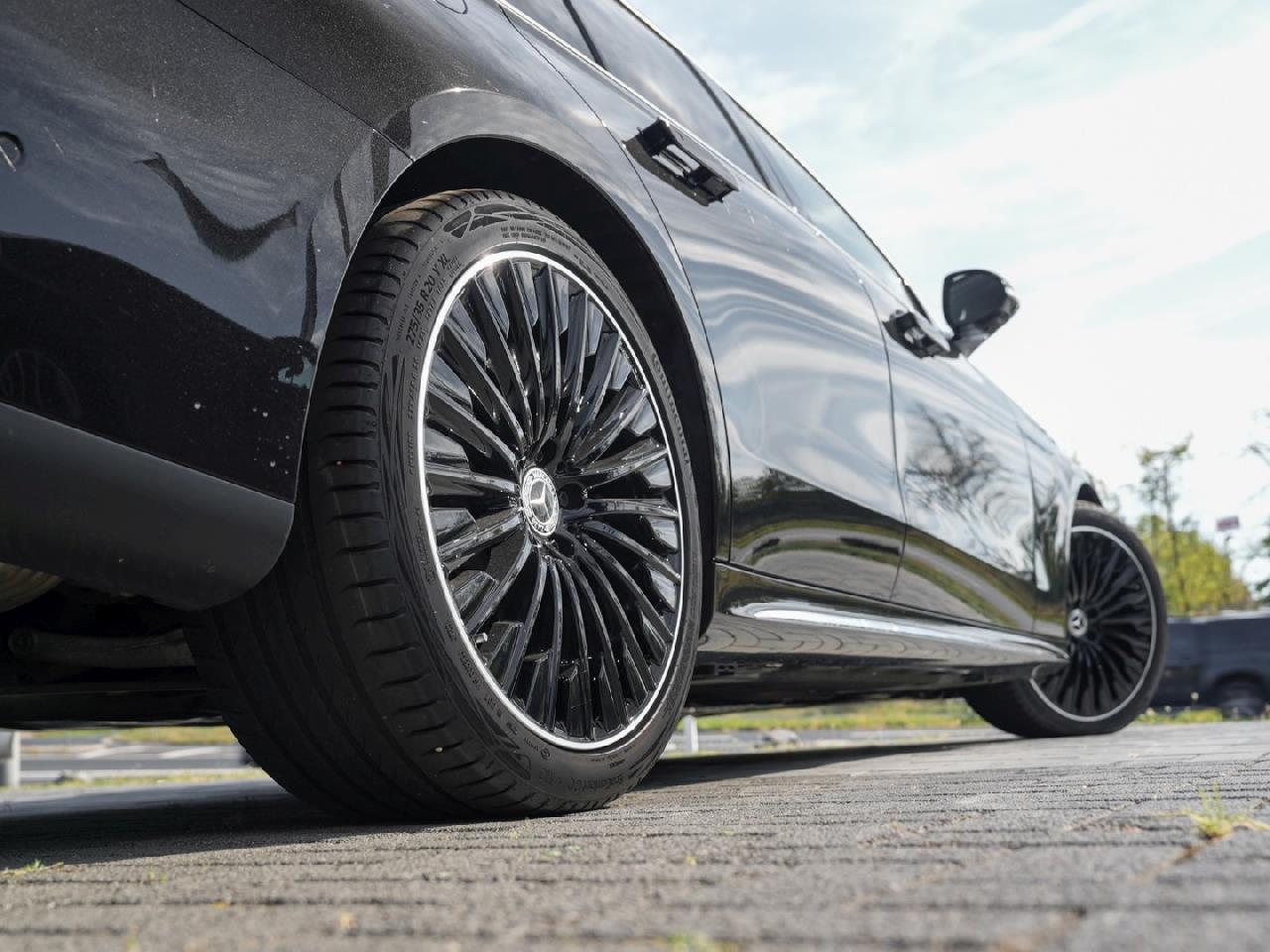 Mercedes-Benz E 450 4M T AMG Panorama Standhzg Distronic AHK