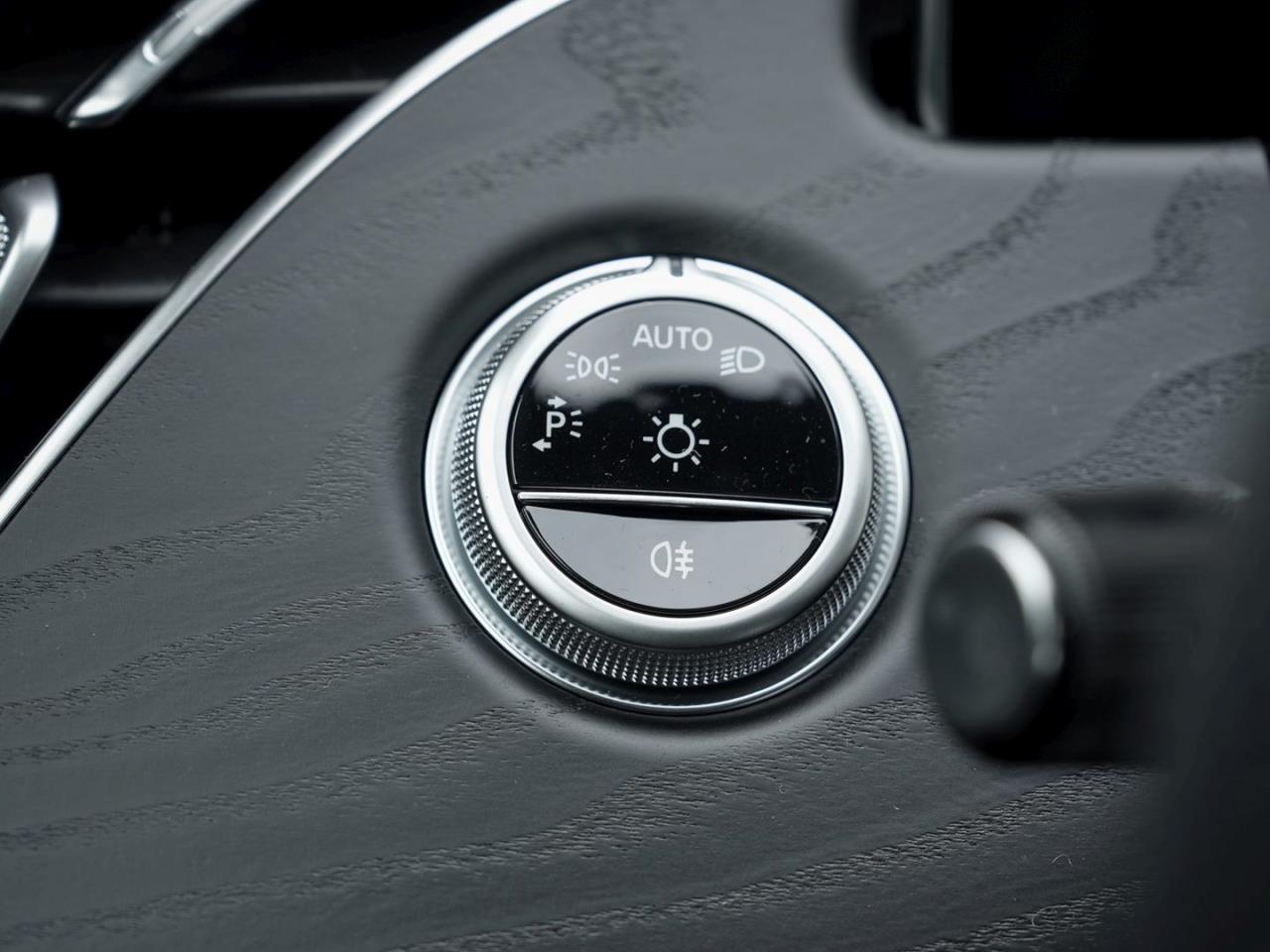 Mercedes-Benz E 450 d 4MATIC T-Modell AMG Night Panorama AHK