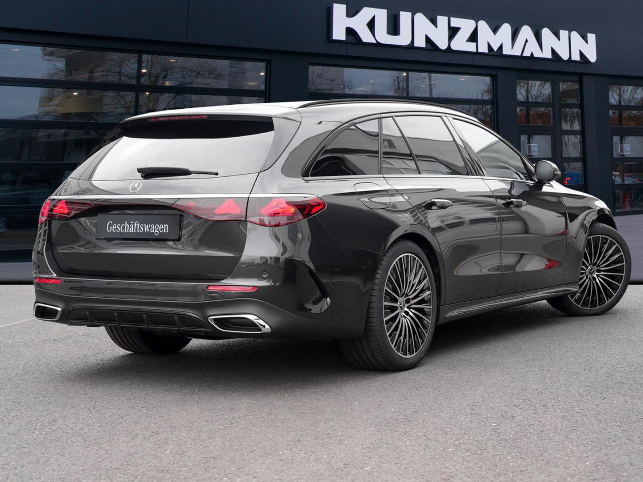 Mercedes-Benz E 450 d 4MATIC T-Modell AMG Night Panorama AHK