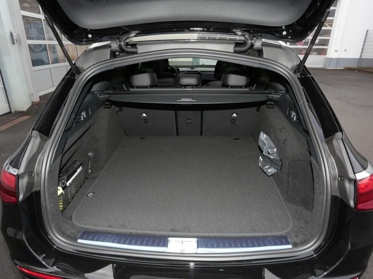 Mercedes-Benz E 450 d 4MATIC T-Modell AMG Standhzg AHK 360°