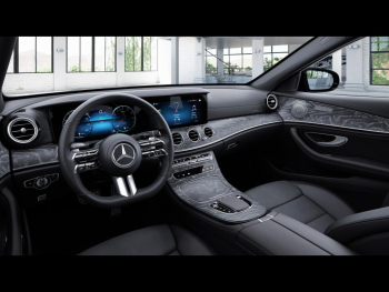 Mercedes-Benz E 300 de 4M AMG Night Burmester Panorama Kamera