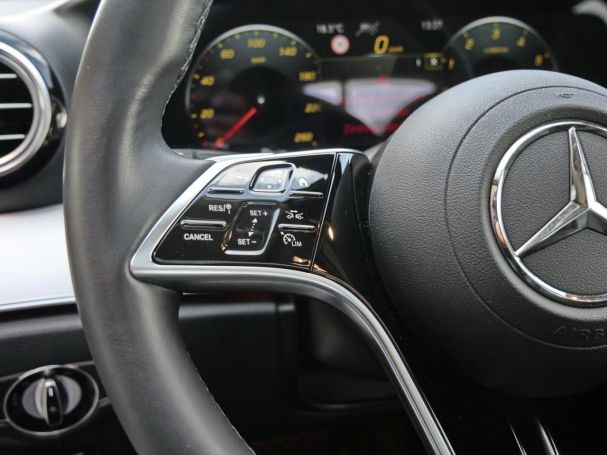 Mercedes-Benz E 300 de Avantgarde Schiebedach Distronic+ 360°