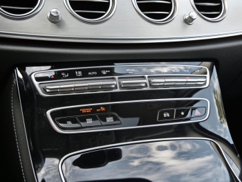 Mercedes-Benz E 300 de Avantgarde Schiebedach Distronic+ 360°