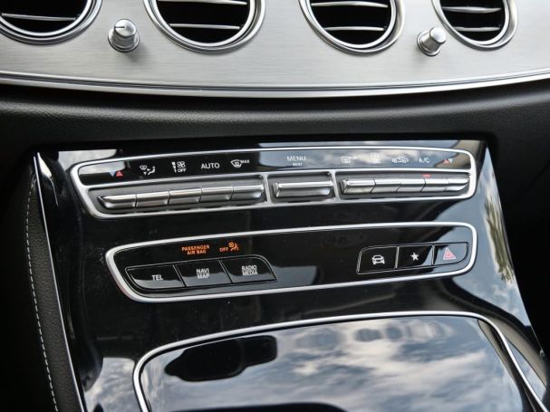 Mercedes-Benz E 300 de Avantgarde Schiebedach Distronic+ 360°