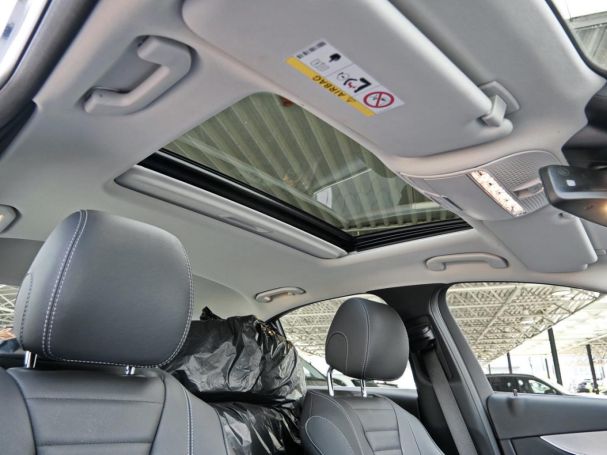 Mercedes-Benz E 300 de Avantgarde Schiebedach Distronic+ 360°