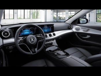 Mercedes-Benz E 300 de Avantgarde Schiebedach Distronic+ 360?