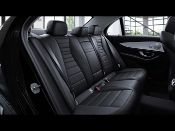 Mercedes-Benz E 300 de Avantgarde Schiebedach Distronic+ 360?
