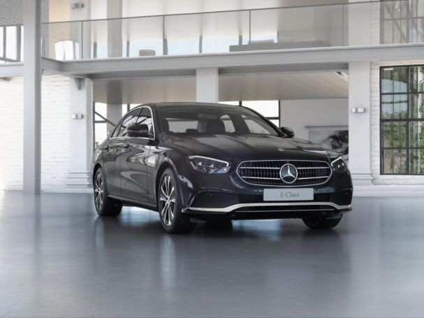 Mercedes-Benz E 300 de Avantgarde Schiebedach Distronic+ 360?