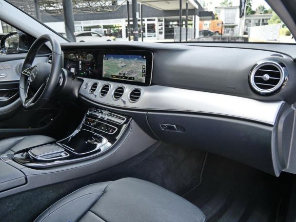 Mercedes-Benz E 300 de Avantgarde Schiebedach Distronic+ 360°