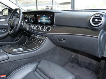Mercedes-Benz E 300 e 4M Limousine AMG MBUX Sitzklima Kamera