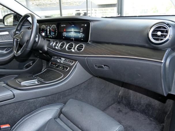 Mercedes-Benz E 300 e 4M Limousine AMG MBUX Sitzklima Kamera