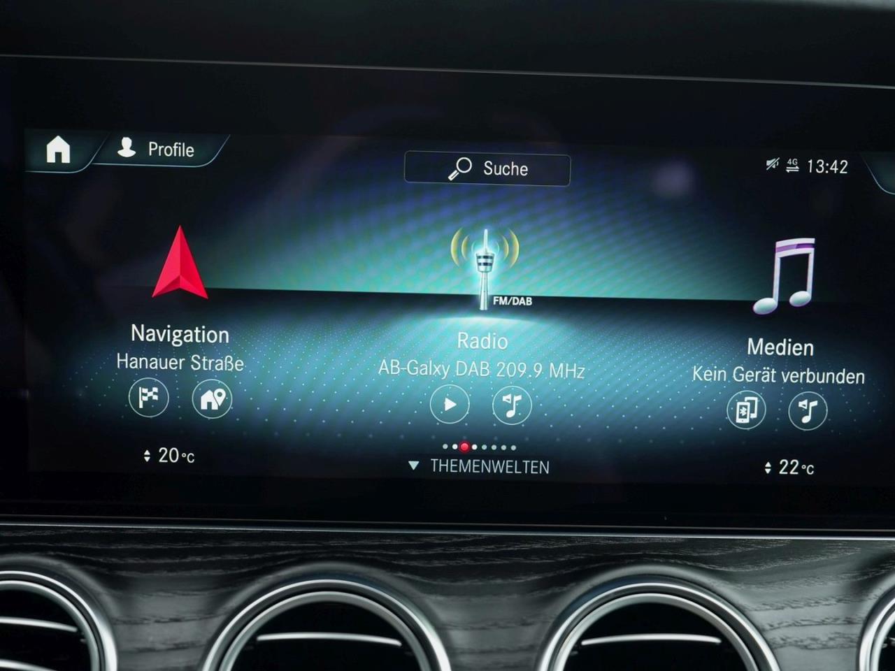 Mercedes-Benz E 450 4M AMG Distronic+ KeylessGo 360? Park