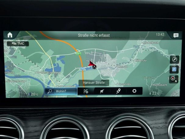Mercedes-Benz E 450 4M AMG Distronic+ KeylessGo 360° Park