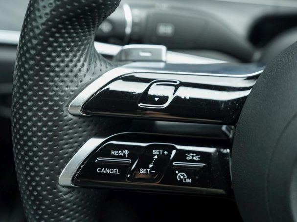 Mercedes-Benz E 450 4M AMG Distronic+ KeylessGo 360° Park