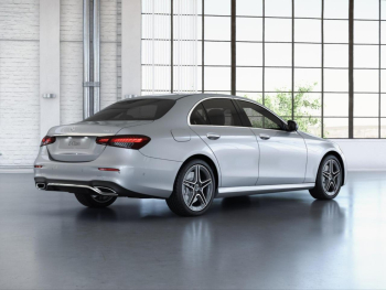 Mercedes-Benz E 450 4M AMG Distronic+ KeylessGo 360° Park