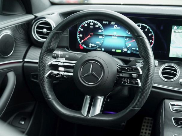 Mercedes-Benz E 450 4M AMG Distronic+ KeylessGo 360° Park