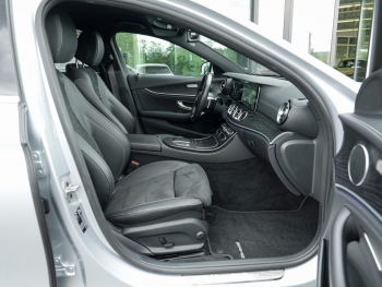 Mercedes-Benz E 450 4M AMG Distronic+ KeylessGo 360? Park