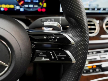 Mercedes-Benz E 53 AMG 4M+ Limousine Schiebedach Sitzklima 360°