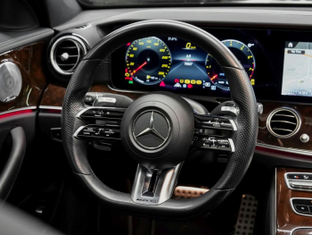 Mercedes-Benz E 53 AMG 4M+ Limousine Schiebedach Sitzklima 360°