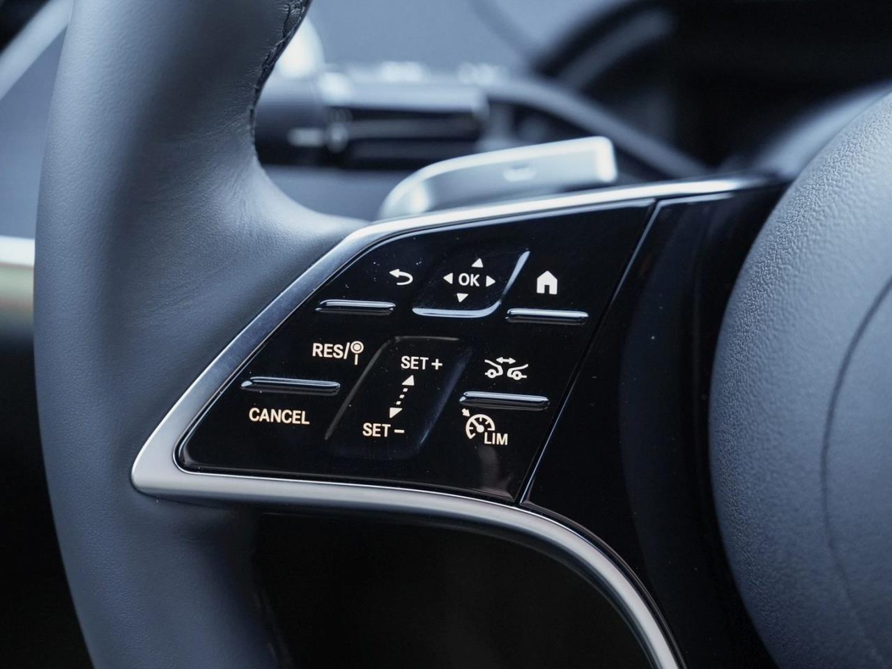 Mercedes-Benz E 200 d Limousine Avantgarde Distronic Kamera