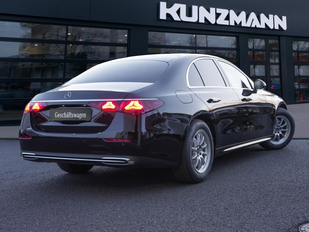 Mercedes-Benz E 200 d Limousine Avantgarde Distronic Kamera