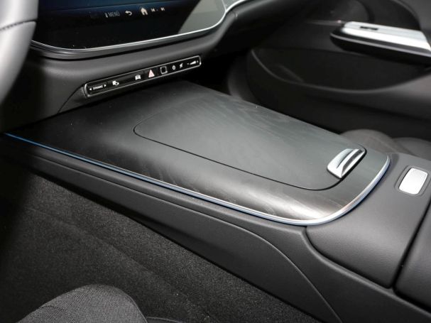 Mercedes-Benz E 200 d Limousine Avantgarde Distronic Kamera