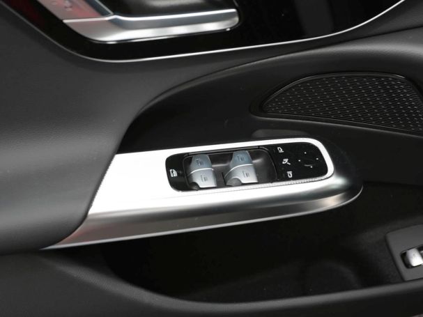 Mercedes-Benz E 200 d Limousine Avantgarde Distronic Kamera