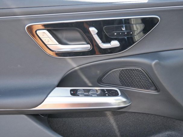 Mercedes-Benz E 300 de 4M Avantgarde Distronic Memory 360°