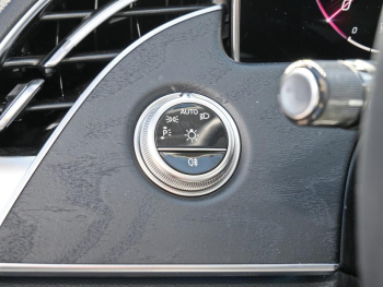 Mercedes-Benz E 300 de 4M Avantgarde Distronic Memory 360?