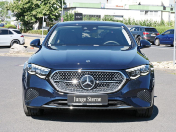 Mercedes-Benz E 300 de 4M Avantgarde Distronic Memory 360?