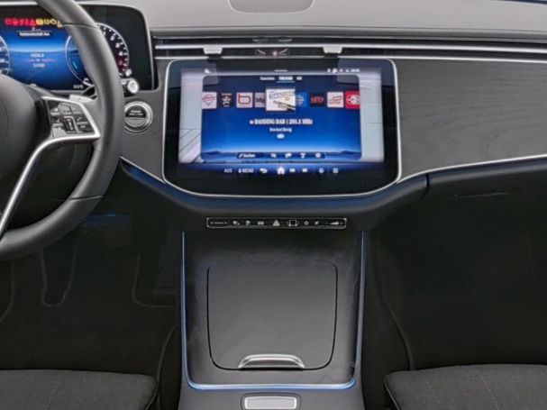 Mercedes-Benz E 300 de 4M Avantagarde Distronic Memory 360°