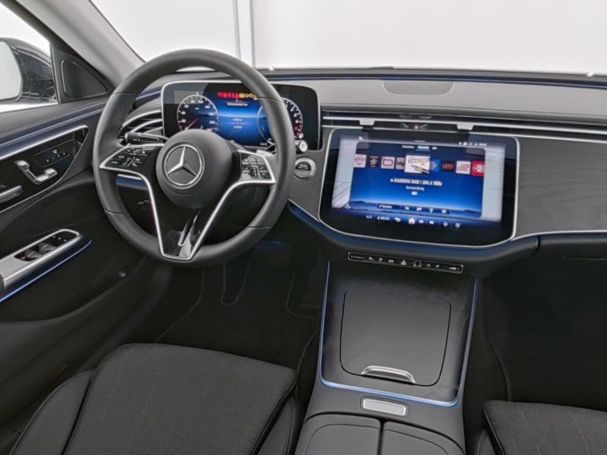 Mercedes-Benz E 300 de 4M Avantagarde Distronic Memory 360°