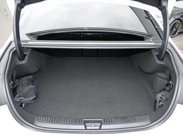 Mercedes-Benz E 300 de AMG Night Memory NP 84.865 360°