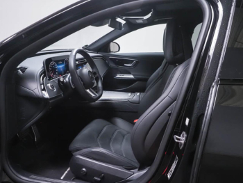 Mercedes-Benz E 300 e AMG Night Panorama Distronic+ Kamera