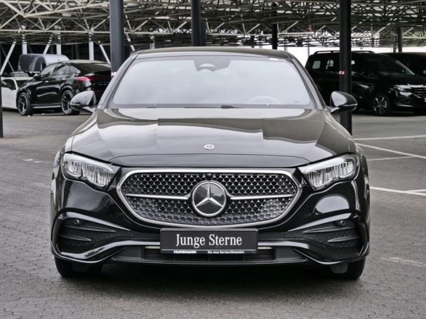 Mercedes-Benz E 300 e AMG Night Panorama Distronic+ Kamera