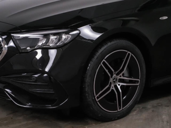 Mercedes-Benz E 300 e AMG Night Panorama Distronic+ Kamera