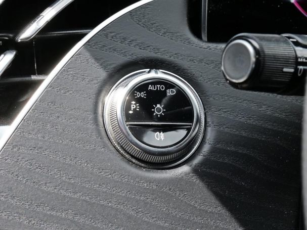 Mercedes-Benz E 450 d 4M AMG Distronic Panorama 360° AHK