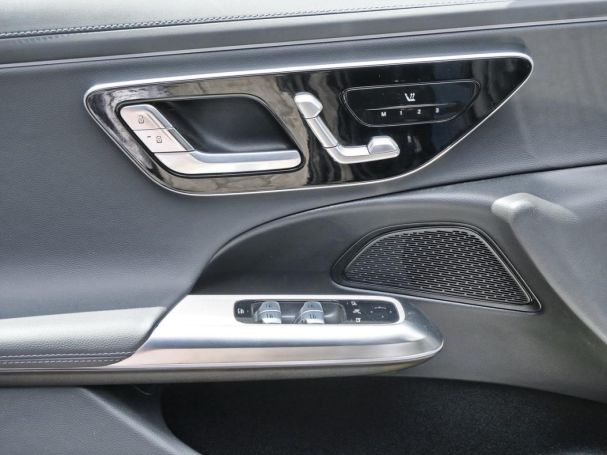 Mercedes-Benz E 450 d 4M AMG Distronic Panorama 360° AHK
