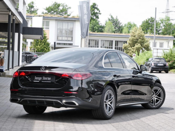 Mercedes-Benz E 450 d 4M AMG Distronic Panorama 360° AHK