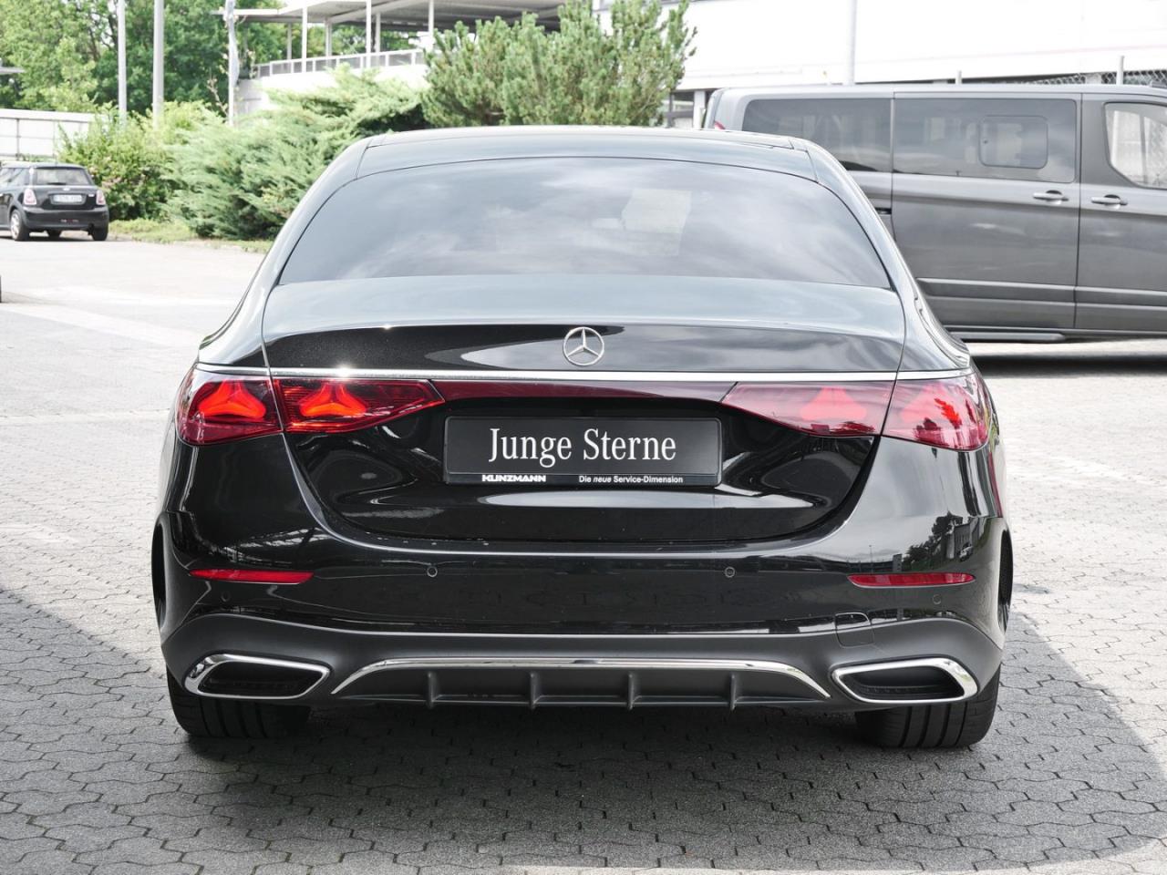 Mercedes-Benz E 450 d 4M AMG Distronic Panorama 360° AHK