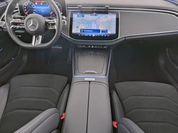 Mercedes-Benz E 450 d 4M AMG Distronic Panorama 360° AHK