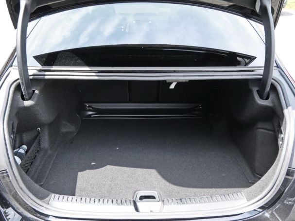 Mercedes-Benz E 450 d 4M AMG Distronic Panorama 360° AHK