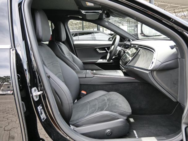 Mercedes-Benz E 450 d 4M AMG Distronic Panorama 360? AHK
