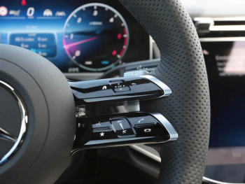 Mercedes-Benz E 450 d 4MATIC Limousine AMG Night Panorama AHK