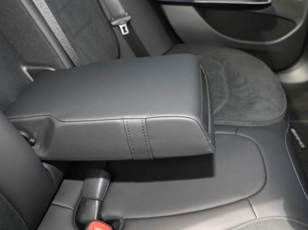 Mercedes-Benz E 450 d 4MATIC Limousine AMG Night Panorama AHK