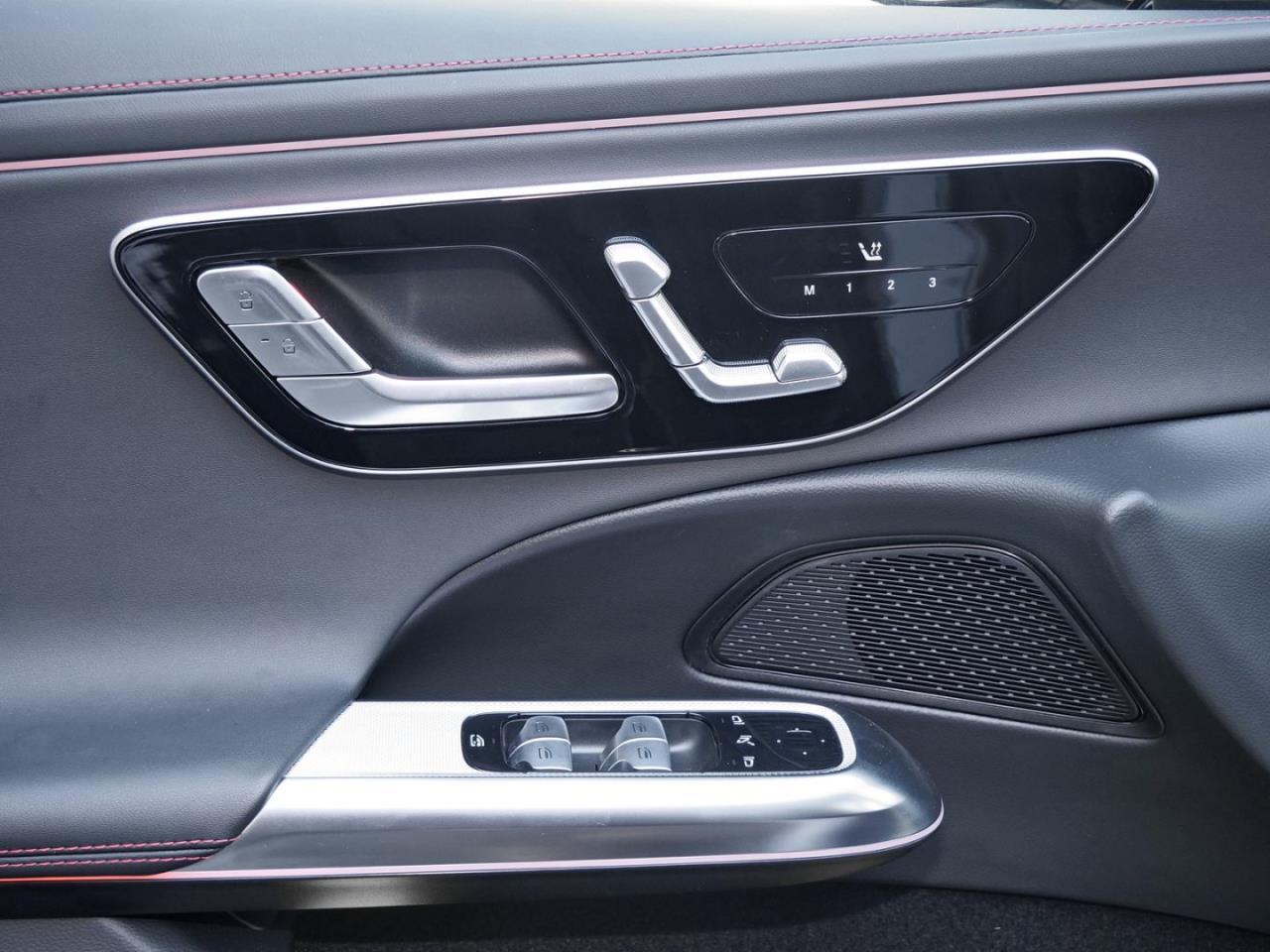 Mercedes-Benz E 53 AMG Hybrid 4M+ Performance Sitze NP 124.736