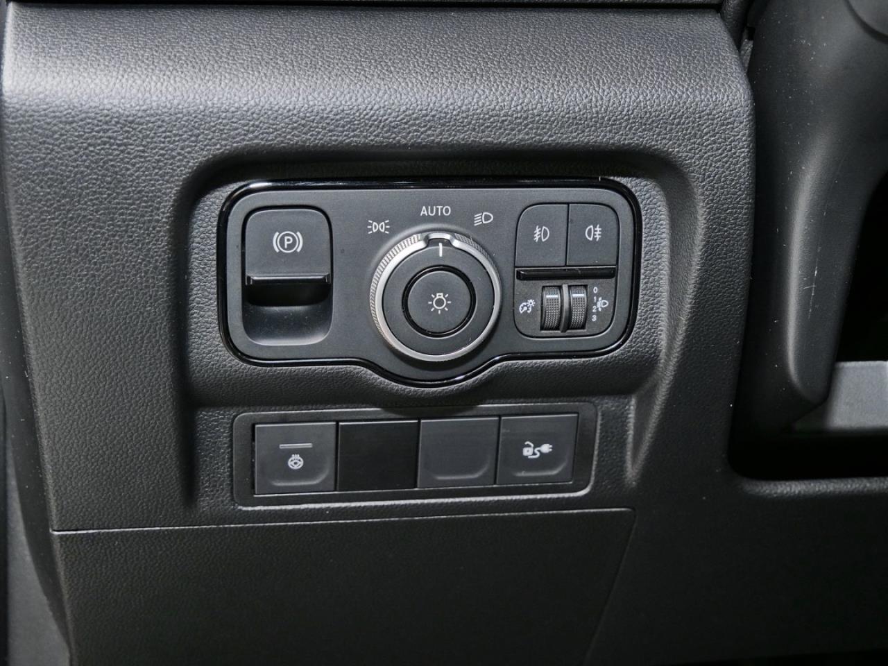 Mercedes-Benz eCitan Citan Tourer PRO  Progressive NP 59.091 €