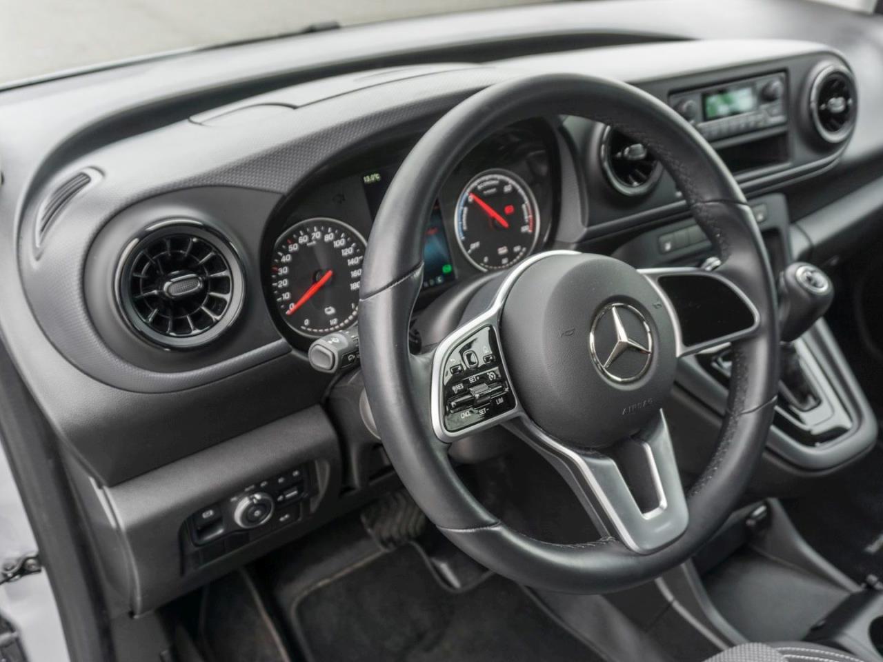 Mercedes-Benz eCitan Citan Tourer PRO Standard Progressive SHZ