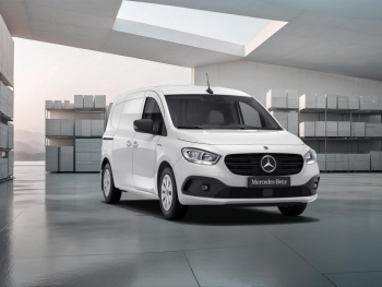 Mercedes-Benz eCitan Kastenwagen lang Navi AHK Totwinkel Kamera