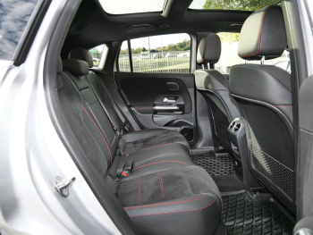 Mercedes-Benz EQA 250 AMG Panorama Distronic Head-Up 360°